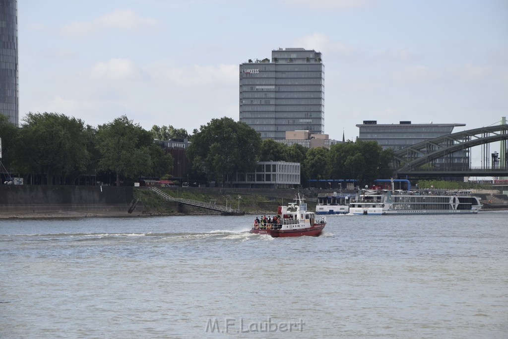 Schiff 1 Koeln in Hoehe der Koelner Zoobruecke P225.JPG - Miklos Laubert